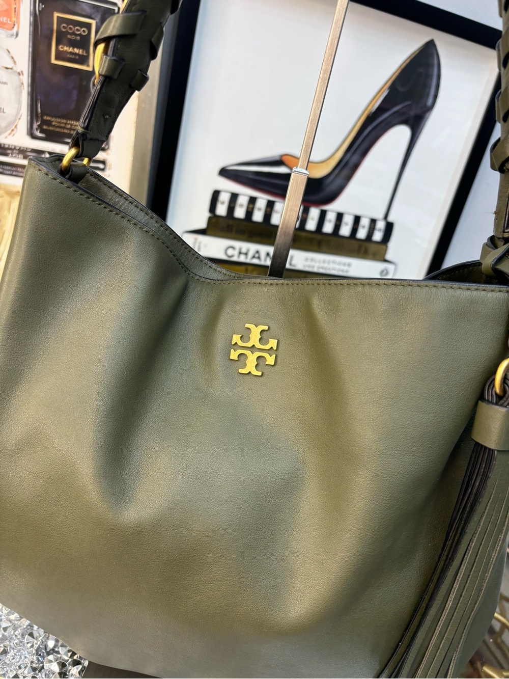 Tory Burch Brooke Hobo bag EUC - Picture 3 of 15